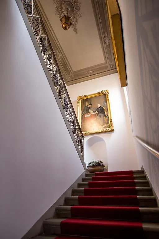 *** Alojamento de Acomodação e Pequeno-almoço Adastra Suites Florença Itália
